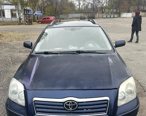 Синий Тойота Авенсис, объемом двигателя 2 л и пробегом 320 тыс. км за 1799 $, фото 3 на Automoto.ua