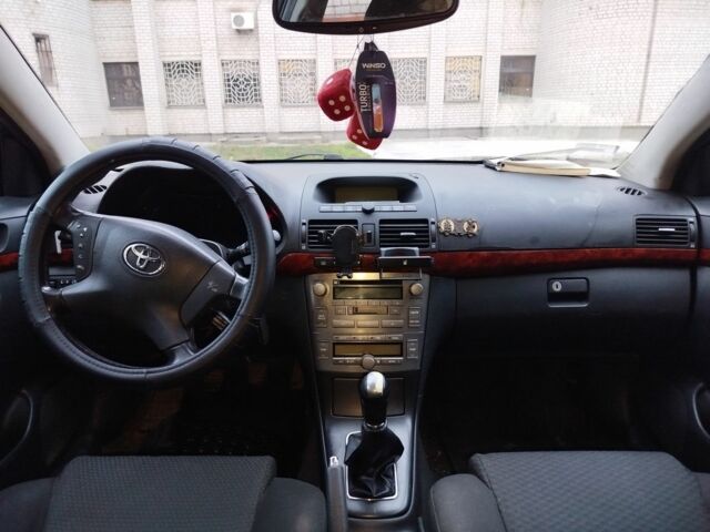 Синій Тойота Авенсіс, об'ємом двигуна 2 л та пробігом 309 тис. км за 1999 $, фото 6 на Automoto.ua