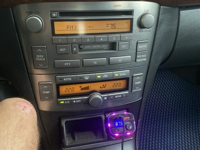 Синий Тойота Авенсис, объемом двигателя 2.2 л и пробегом 37 тыс. км за 2800 $, фото 18 на Automoto.ua