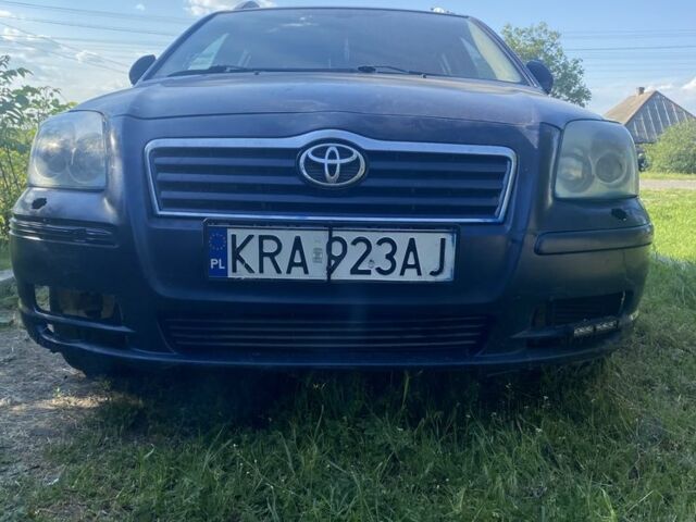 Синий Тойота Авенсис, объемом двигателя 2.2 л и пробегом 37 тыс. км за 2800 $, фото 4 на Automoto.ua