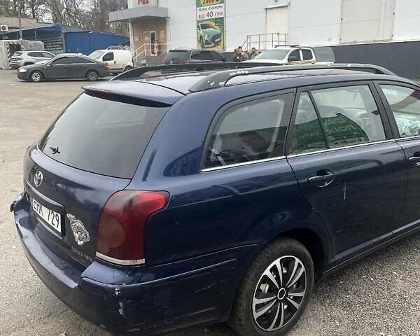 Синий Тойота Авенсис, объемом двигателя 2 л и пробегом 320 тыс. км за 1799 $, фото 1 на Automoto.ua