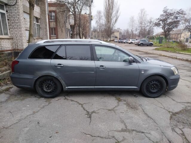 Синій Тойота Авенсіс, об'ємом двигуна 2 л та пробігом 309 тис. км за 1999 $, фото 5 на Automoto.ua