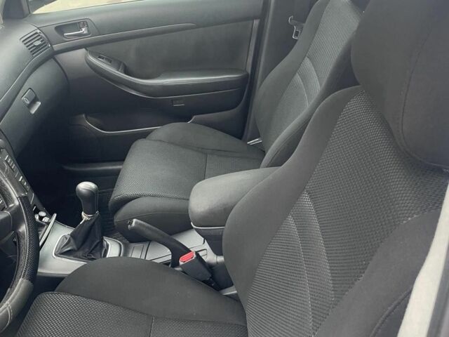 Синій Тойота Авенсіс, об'ємом двигуна 2 л та пробігом 320 тис. км за 2600 $, фото 23 на Automoto.ua