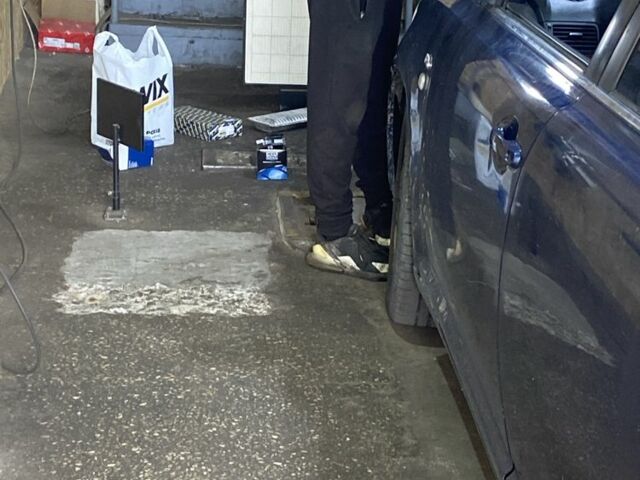 Синий Тойота Авенсис, объемом двигателя 2.2 л и пробегом 37 тыс. км за 2800 $, фото 9 на Automoto.ua