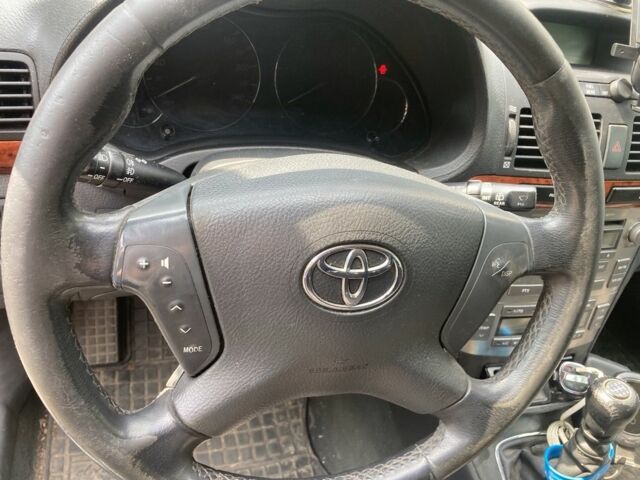 Синий Тойота Авенсис, объемом двигателя 2.2 л и пробегом 356 тыс. км за 2800 $, фото 11 на Automoto.ua