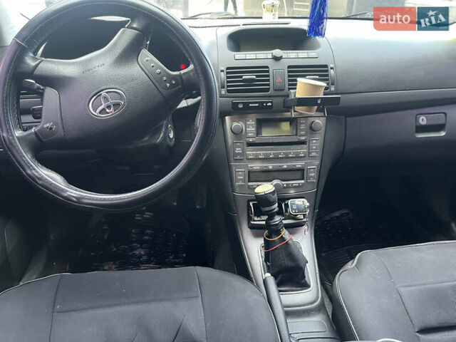 Синий Тойота Авенсис, объемом двигателя 2.2 л и пробегом 388 тыс. км за 4700 $, фото 4 на Automoto.ua