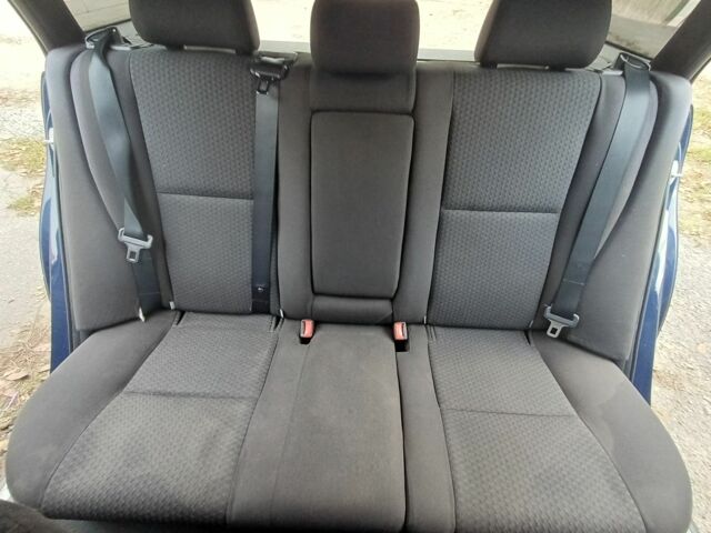 Синій Тойота Авенсіс, об'ємом двигуна 2 л та пробігом 227 тис. км за 7400 $, фото 6 на Automoto.ua