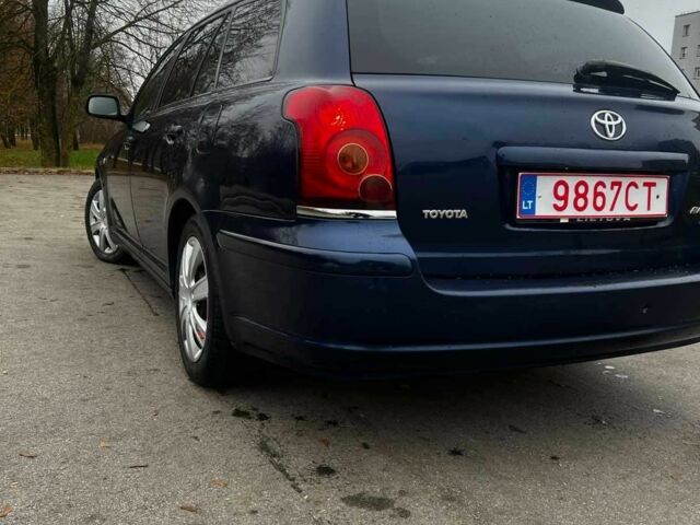 Синий Тойота Авенсис, объемом двигателя 2 л и пробегом 330 тыс. км за 3400 $, фото 5 на Automoto.ua