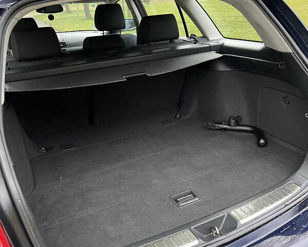 Синій Тойота Авенсіс, об'ємом двигуна 1.8 л та пробігом 217 тис. км за 6800 $, фото 31 на Automoto.ua