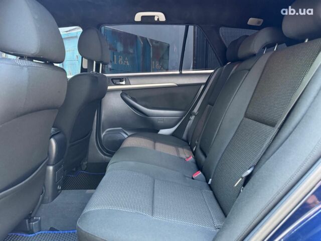 Синий Тойота Авенсис, объемом двигателя 1.8 л и пробегом 328 тыс. км за 5990 $, фото 28 на Automoto.ua