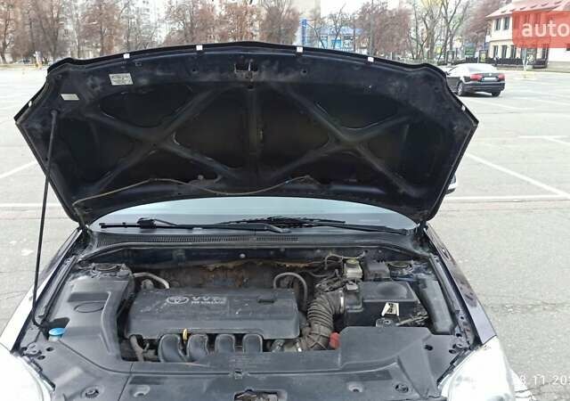 Синий Тойота Авенсис, объемом двигателя 1.8 л и пробегом 250 тыс. км за 6700 $, фото 11 на Automoto.ua