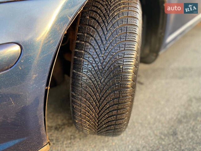 Синий Тойота Авенсис, объемом двигателя 2.2 л и пробегом 316 тыс. км за 2700 $, фото 10 на Automoto.ua