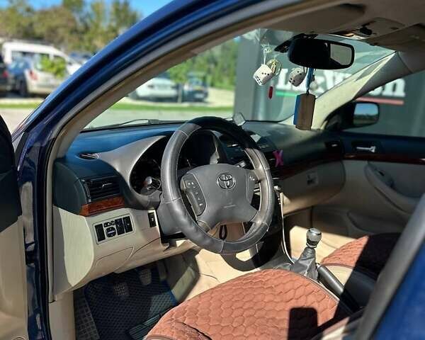 Синий Тойота Авенсис, объемом двигателя 2.23 л и пробегом 250 тыс. км за 5200 $, фото 22 на Automoto.ua