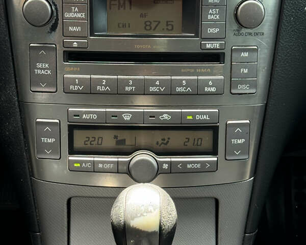 Синий Тойота Авенсис, объемом двигателя 1.8 л и пробегом 233 тыс. км за 4999 $, фото 46 на Automoto.ua