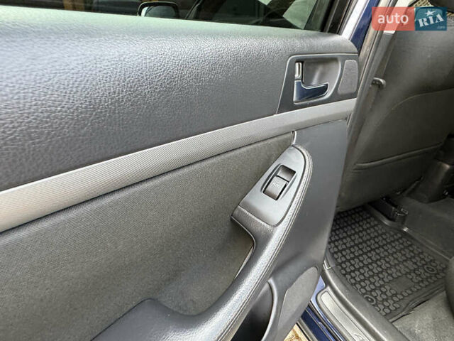 Синий Тойота Авенсис, объемом двигателя 1.8 л и пробегом 233 тыс. км за 4999 $, фото 37 на Automoto.ua