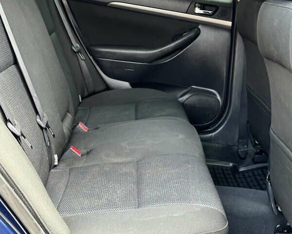 Синий Тойота Авенсис, объемом двигателя 1.8 л и пробегом 233 тыс. км за 4999 $, фото 50 на Automoto.ua