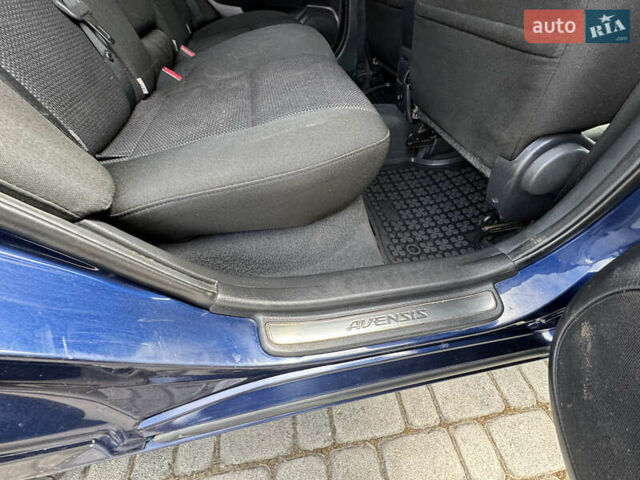 Синий Тойота Авенсис, объемом двигателя 1.8 л и пробегом 233 тыс. км за 4999 $, фото 48 на Automoto.ua