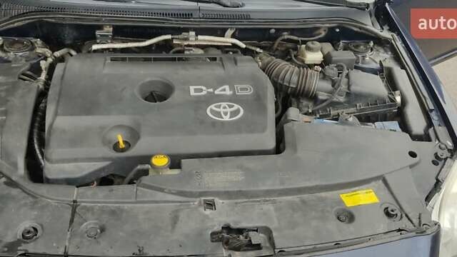 Синий Тойота Авенсис, объемом двигателя 2 л и пробегом 232 тыс. км за 5700 $, фото 11 на Automoto.ua
