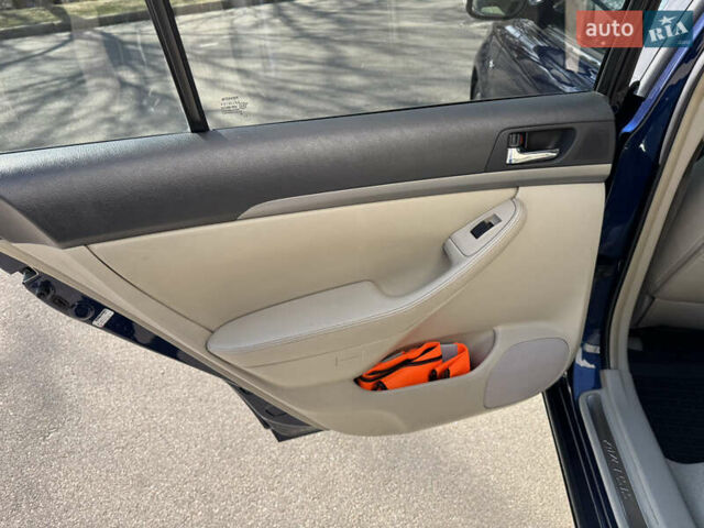 Синий Тойота Авенсис, объемом двигателя 2.23 л и пробегом 273 тыс. км за 5999 $, фото 21 на Automoto.ua