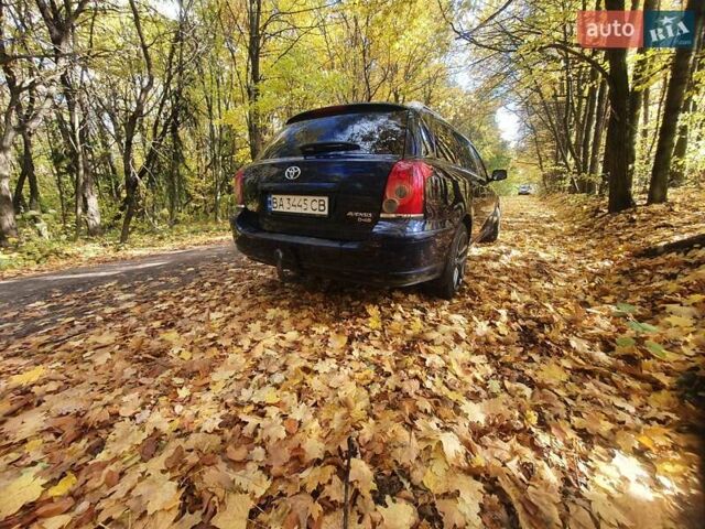 Синий Тойота Авенсис, объемом двигателя 2.2 л и пробегом 225 тыс. км за 6300 $, фото 5 на Automoto.ua