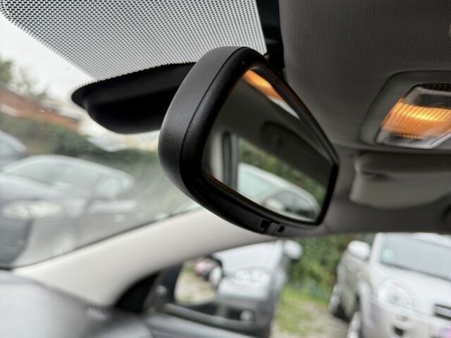 Синий Тойота Авенсис, объемом двигателя 1.8 л и пробегом 202 тыс. км за 7699 $, фото 18 на Automoto.ua