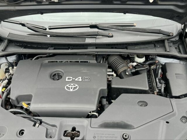 Синій Тойота Авенсіс, об'ємом двигуна 2 л та пробігом 263 тис. км за 8300 $, фото 9 на Automoto.ua