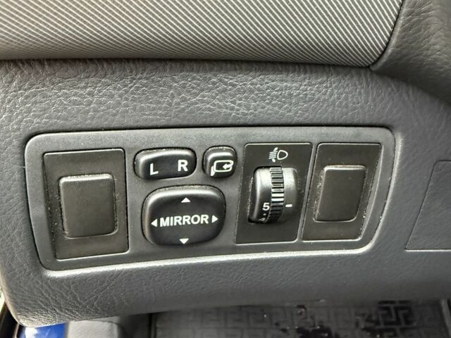 Синий Тойота Авенсис, объемом двигателя 1.8 л и пробегом 202 тыс. км за 7699 $, фото 12 на Automoto.ua