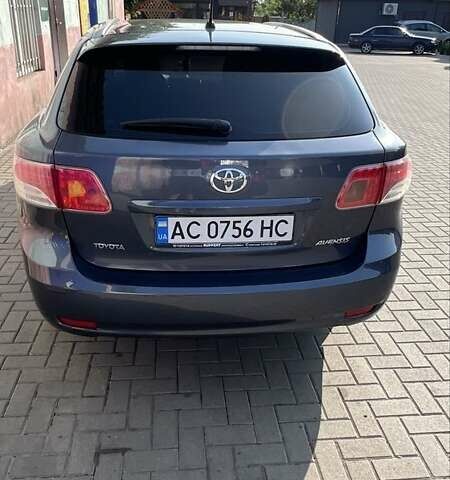 Синий Тойота Авенсис, объемом двигателя 2 л и пробегом 263 тыс. км за 8700 $, фото 2 на Automoto.ua