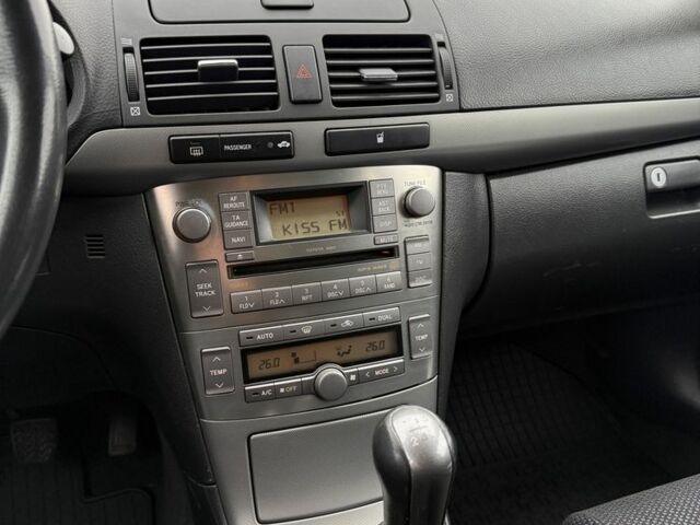 Синий Тойота Авенсис, объемом двигателя 1.8 л и пробегом 202 тыс. км за 7699 $, фото 10 на Automoto.ua