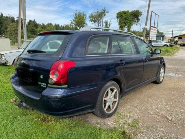 Синий Тойота Авенсис, объемом двигателя 2 л и пробегом 321 тыс. км за 2750 $, фото 1 на Automoto.ua