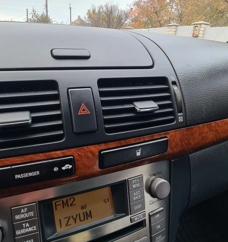 Синий Тойота Авенсис, объемом двигателя 2 л и пробегом 380 тыс. км за 3300 $, фото 12 на Automoto.ua