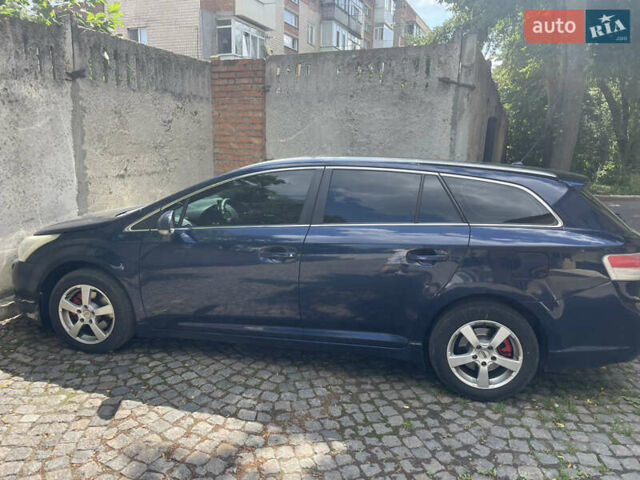Синий Тойота Авенсис, объемом двигателя 2 л и пробегом 270 тыс. км за 7700 $, фото 2 на Automoto.ua