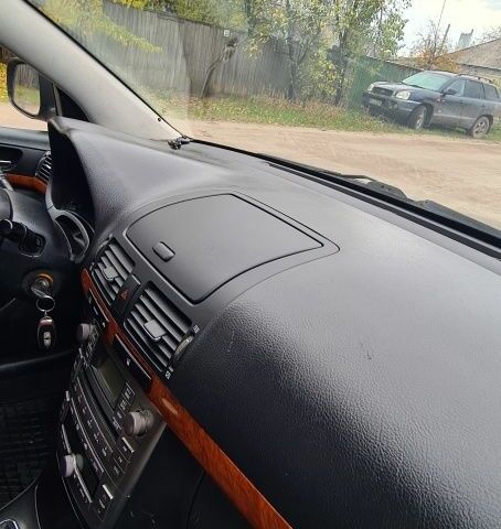 Синий Тойота Авенсис, объемом двигателя 2 л и пробегом 380 тыс. км за 3300 $, фото 6 на Automoto.ua