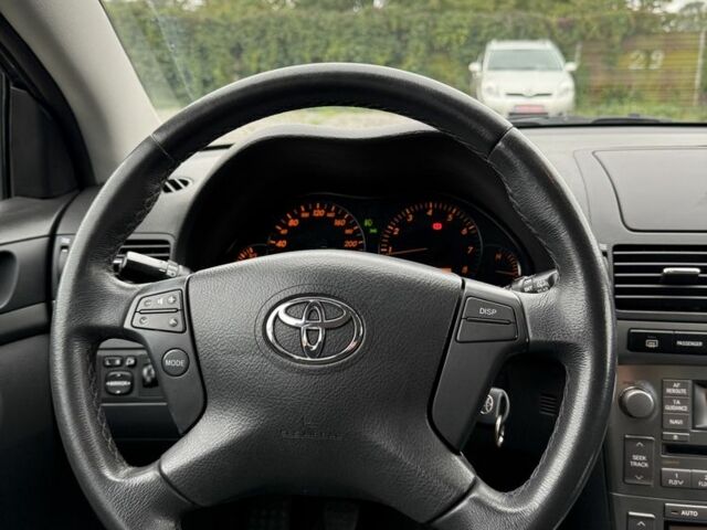 Синий Тойота Авенсис, объемом двигателя 1.8 л и пробегом 202 тыс. км за 7699 $, фото 11 на Automoto.ua