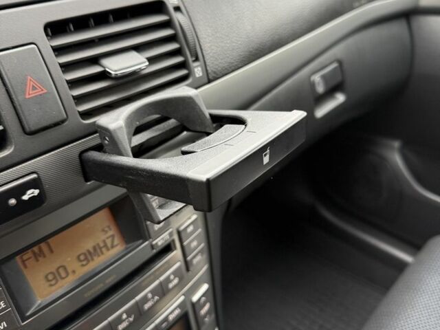 Синий Тойота Авенсис, объемом двигателя 1.8 л и пробегом 202 тыс. км за 7699 $, фото 15 на Automoto.ua