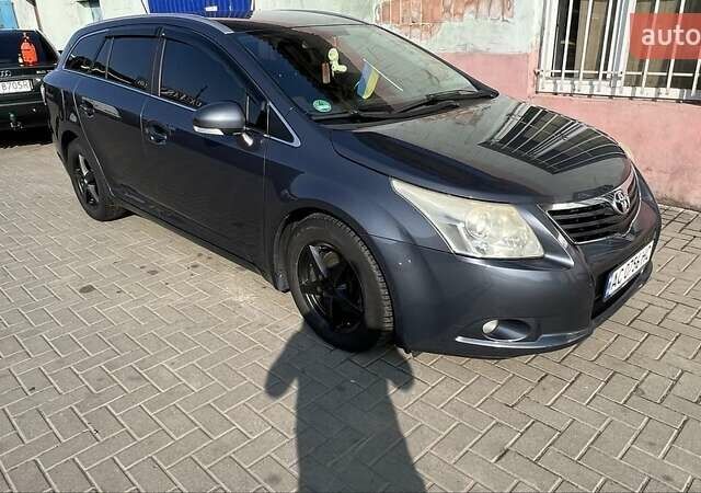 Синий Тойота Авенсис, объемом двигателя 2 л и пробегом 263 тыс. км за 8700 $, фото 3 на Automoto.ua