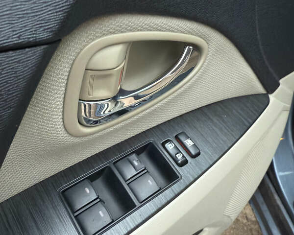 Синий Тойота Авенсис, объемом двигателя 1.99 л и пробегом 209 тыс. км за 9500 $, фото 23 на Automoto.ua