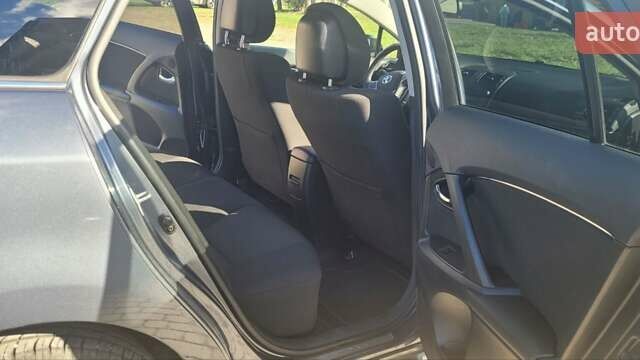 Синий Тойота Авенсис, объемом двигателя 2.23 л и пробегом 288 тыс. км за 7999 $, фото 11 на Automoto.ua