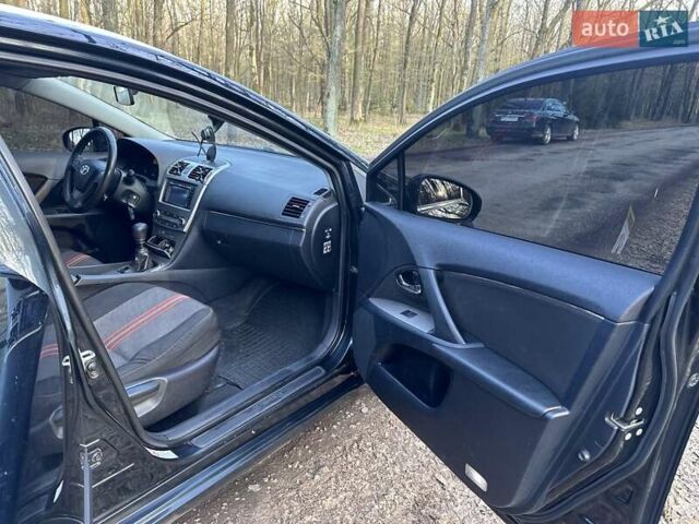 Синій Тойота Авенсіс, об'ємом двигуна 2 л та пробігом 280 тис. км за 8200 $, фото 11 на Automoto.ua