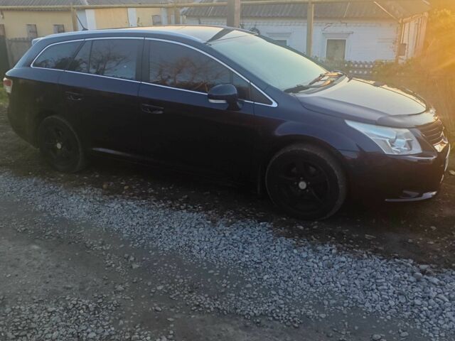 Синий Тойота Авенсис, объемом двигателя 1.8 л и пробегом 263 тыс. км за 6500 $, фото 1 на Automoto.ua