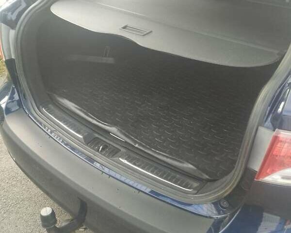 Синий Тойота Авенсис, объемом двигателя 1.6 л и пробегом 239 тыс. км за 8150 $, фото 7 на Automoto.ua