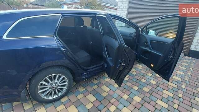 Синий Тойота Авенсис, объемом двигателя 1.8 л и пробегом 223 тыс. км за 8700 $, фото 3 на Automoto.ua