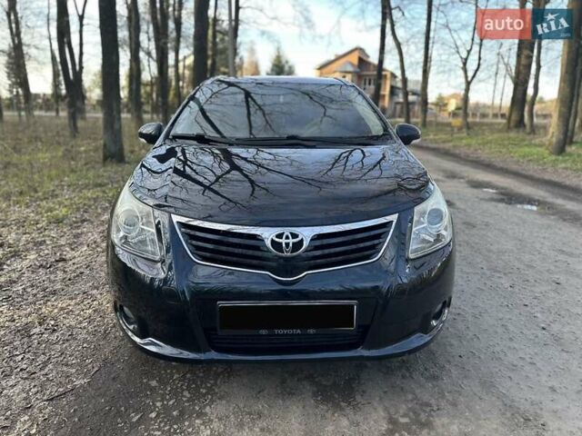 Синій Тойота Авенсіс, об'ємом двигуна 2 л та пробігом 280 тис. км за 8200 $, фото 1 на Automoto.ua