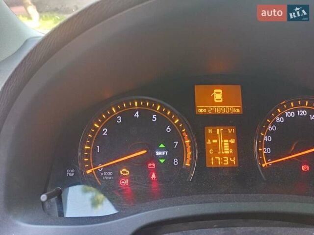 Синий Тойота Авенсис, объемом двигателя 1.6 л и пробегом 278 тыс. км за 8500 $, фото 4 на Automoto.ua