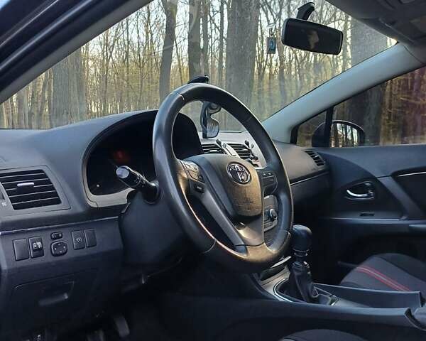 Синій Тойота Авенсіс, об'ємом двигуна 2 л та пробігом 280 тис. км за 8200 $, фото 22 на Automoto.ua