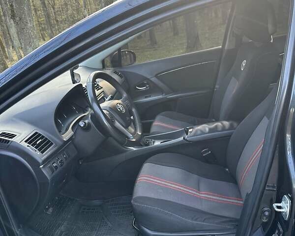 Синій Тойота Авенсіс, об'ємом двигуна 2 л та пробігом 280 тис. км за 8200 $, фото 17 на Automoto.ua