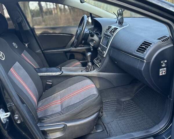 Синій Тойота Авенсіс, об'ємом двигуна 2 л та пробігом 280 тис. км за 8200 $, фото 12 на Automoto.ua