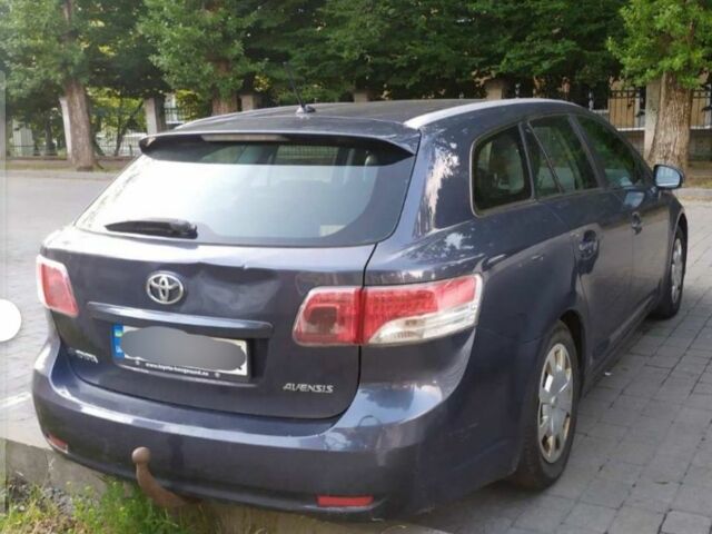 Синий Тойота Авенсис, объемом двигателя 1.6 л и пробегом 224 тыс. км за 8100 $, фото 1 на Automoto.ua