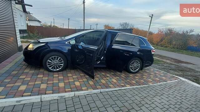 Синий Тойота Авенсис, объемом двигателя 1.8 л и пробегом 223 тыс. км за 8700 $, фото 4 на Automoto.ua