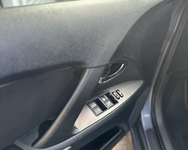 Синий Тойота Авенсис, объемом двигателя 2.23 л и пробегом 261 тыс. км за 10200 $, фото 18 на Automoto.ua